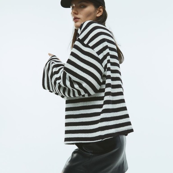 H&M Mesh Top - Picture 1 of 5